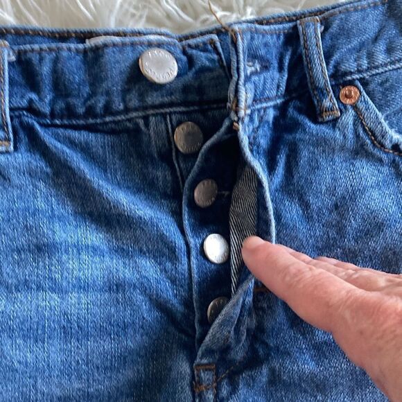 We The Free Button Fly Frayed Hem Denim Jean Shorts Size 27 - Picture 5 of 11